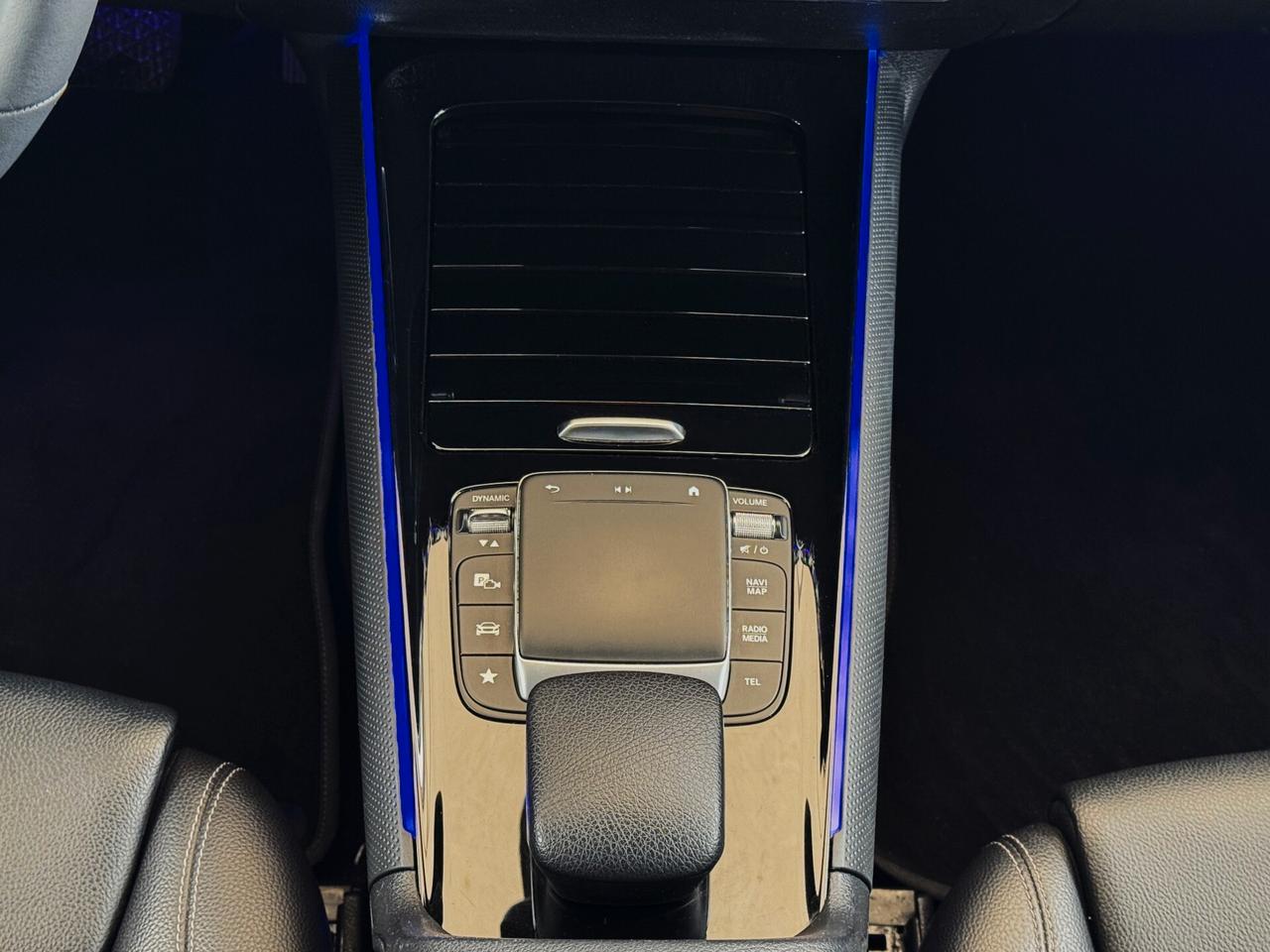 Mercedes-Benz GLB 180 d Sport Plus 7 POSTI PACK LUCI