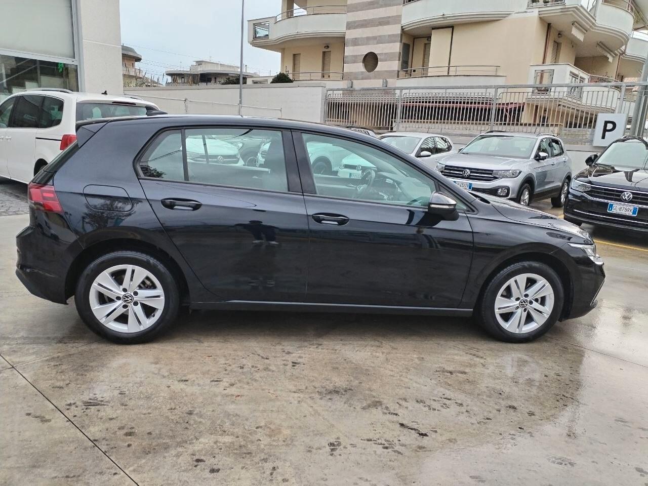 Volkswagen Golf 1.0 eTSI EVO DSG Life