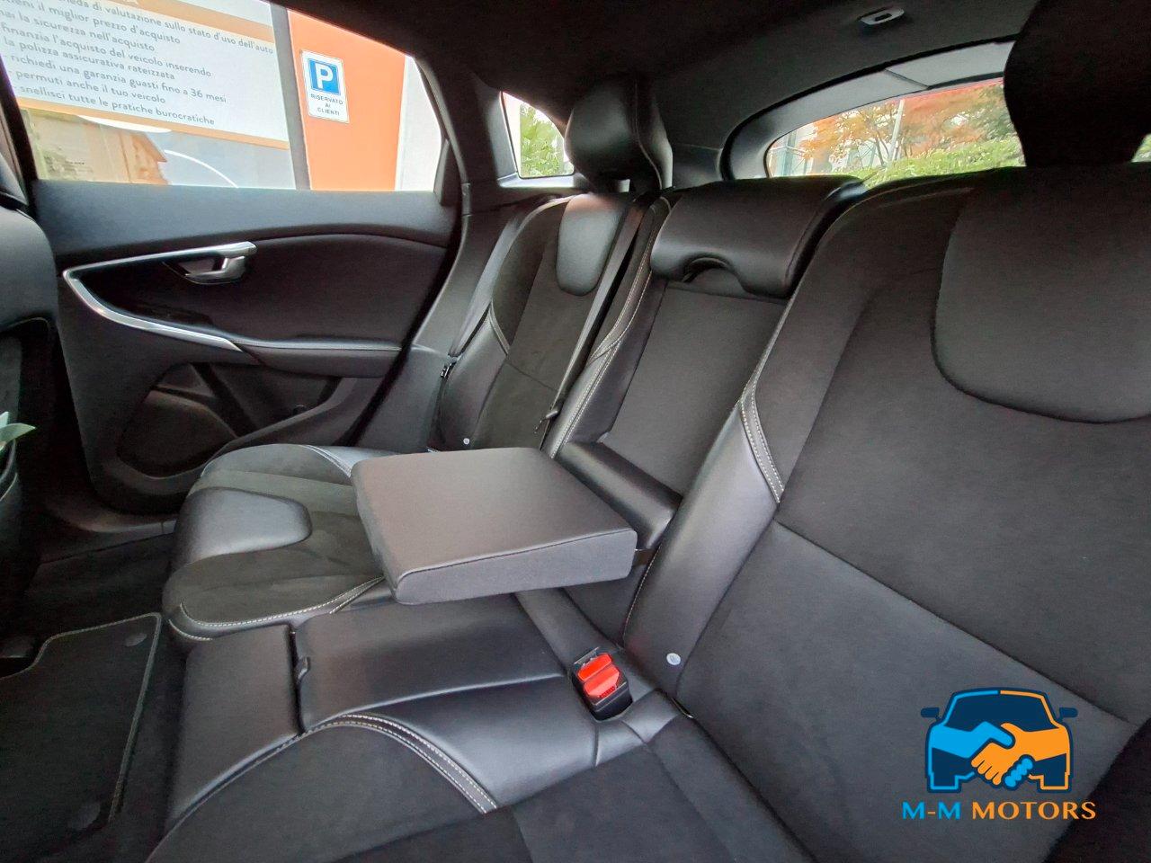 Volvo V40 2.0 d2 R-design Unico Proprietario