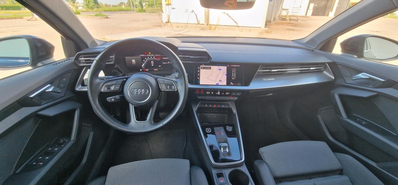 Audi A3 SPB 35 TFSI S-Tronic Business Advanced