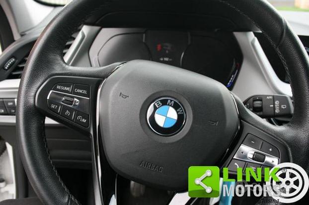BMW 118 i 5p. Luxury