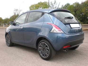 Lancia Ypsilon 1.0 ultimo restyling, full
