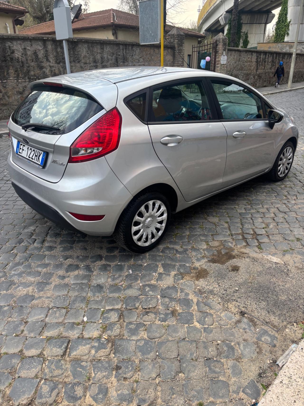 Ford Fiesta 1.6 TDCi 95 CV 5p. Titanium