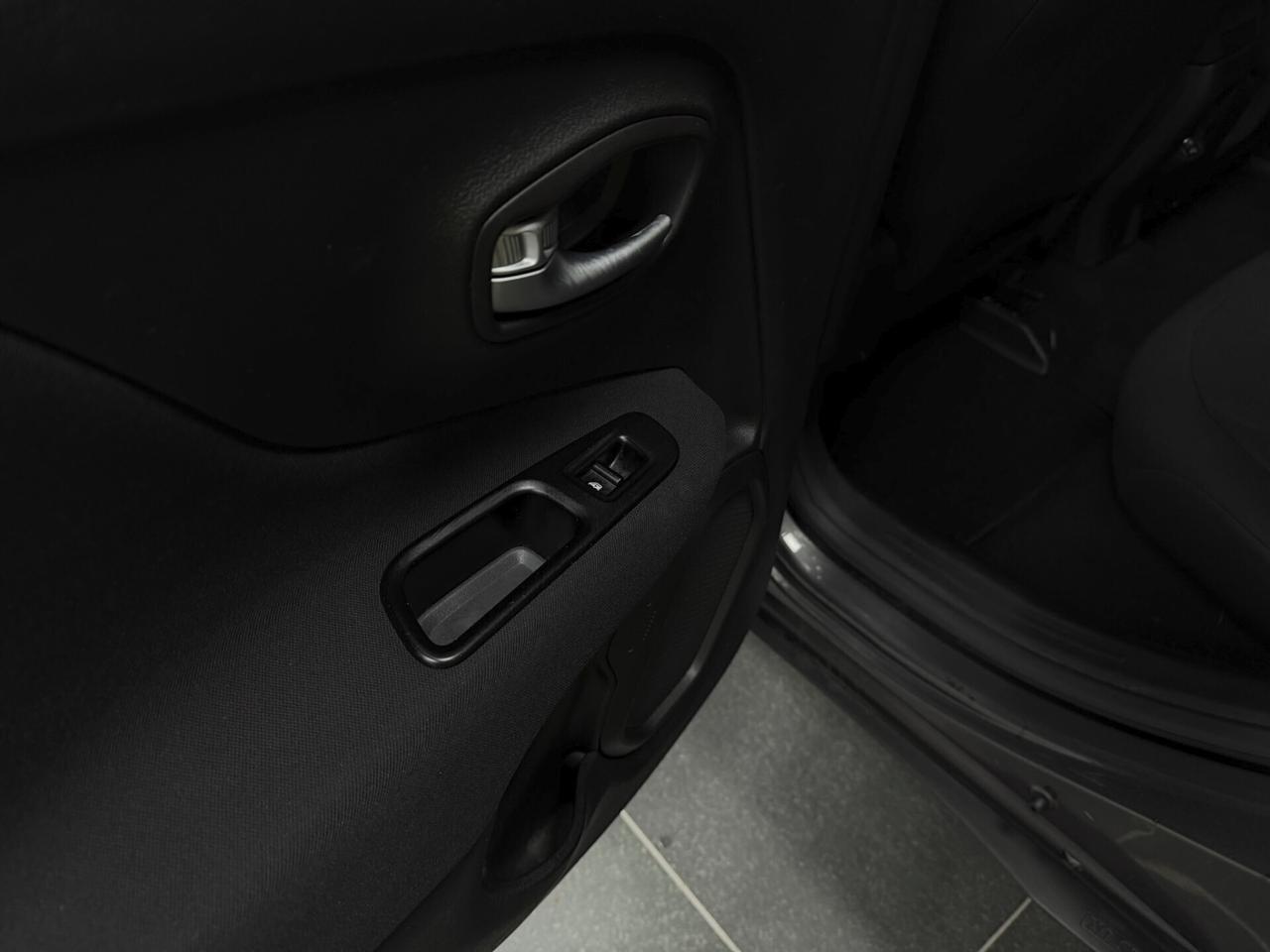 Jeep Renegade 1.6 Mjt 120 CV Longitude