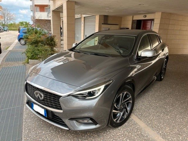 Infiniti Q30 1.5 diesel DCT Premium 110 cv automatica