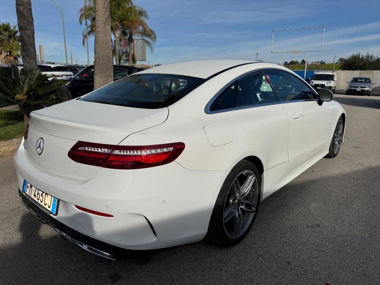 MERCEDES E 220 D COUPE PREMIUM