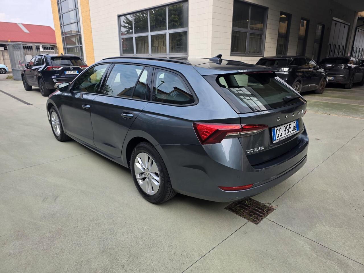 Skoda Octavia 1.0 e-TEC DSG Wagon Executive