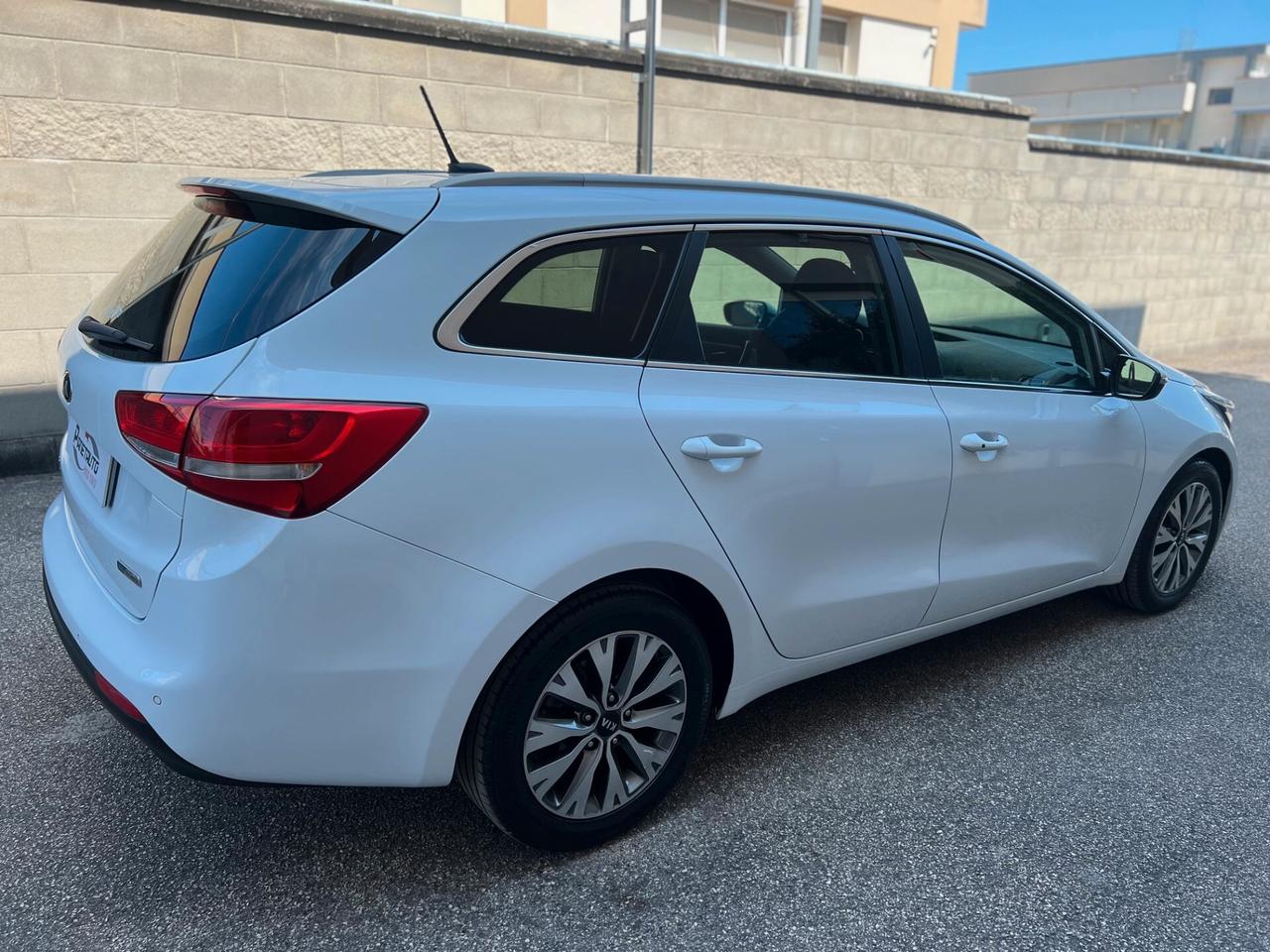Kia Ceed cee'd SW 1.6 crdi 110cv Cool NAVI/CAMERA/17; PERFETTA