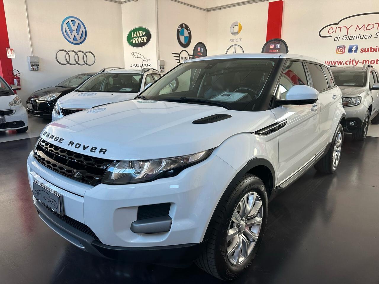 Land Rover Evoque 2.2 Sd4 5p. Pure