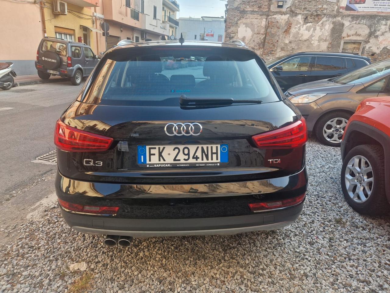 Audi Q3 2.0 TDI 150 CV Design