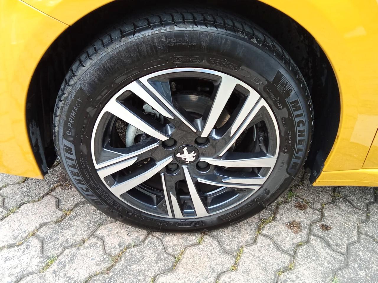 Peugeot 208 PureTech 75 Stop&Start 5 porte Active Pack