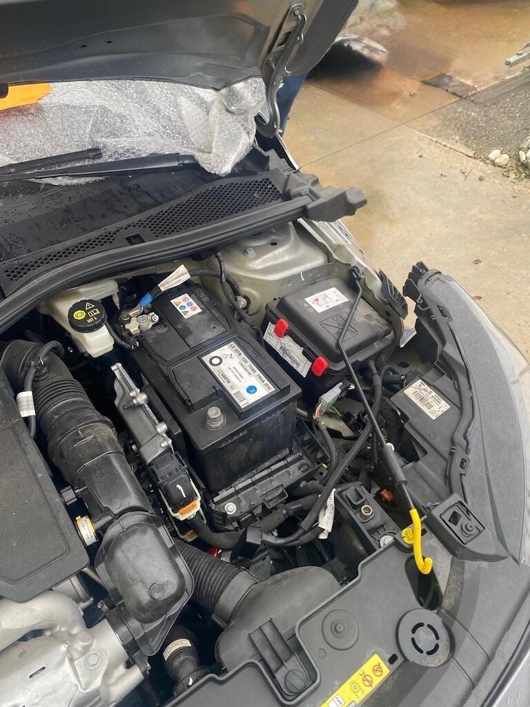 Peugeot 208 PureTech 100 Stop&Start EAT8 5 porte Allure Pack