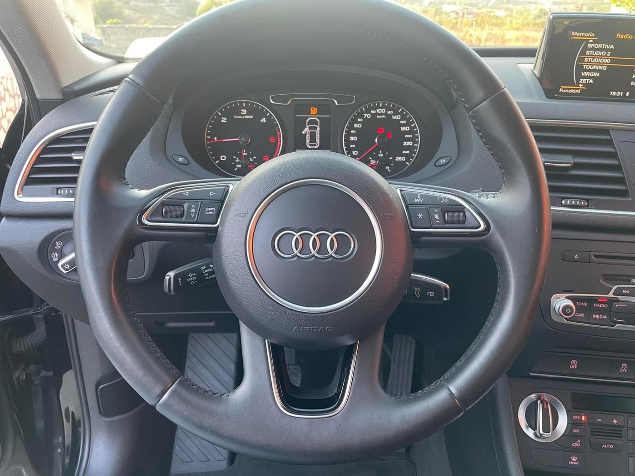 Audi Q3 2.0 TDI 140 CV SPORT