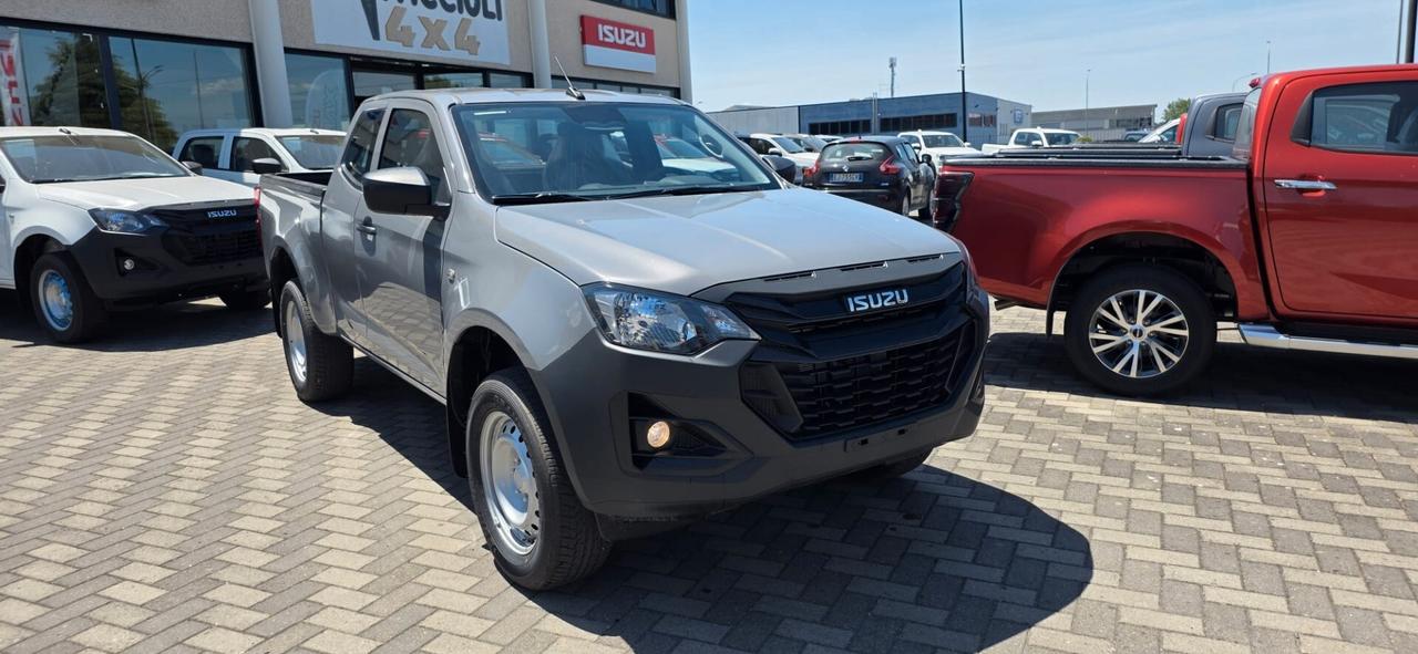 Isuzu D-Max 2,2 SPACE CAB B-STRONG