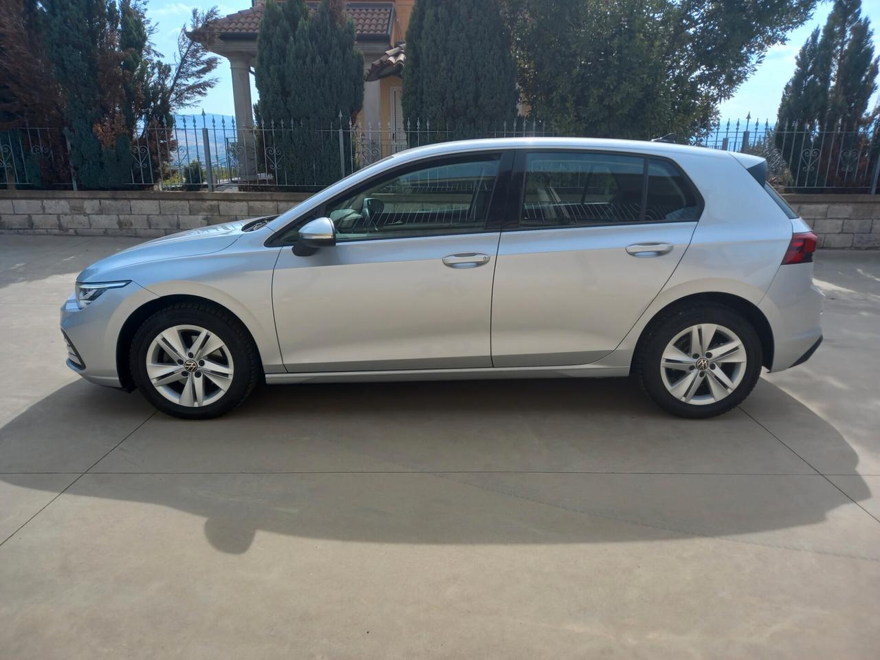 Volkswagen Golf 8 2.0 TDI 2021