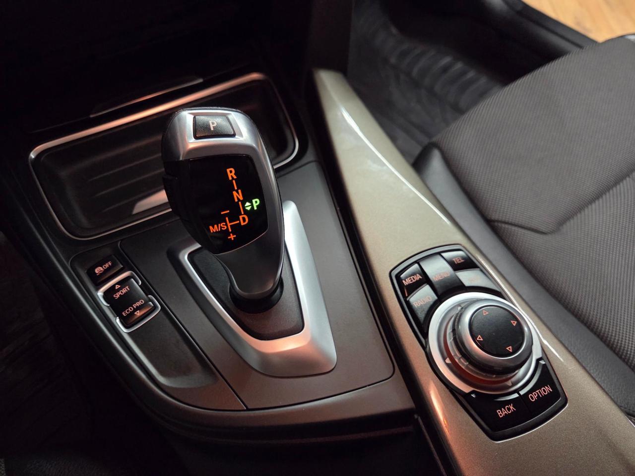 BMW Serie 3 Touring 318d Touring Business auto