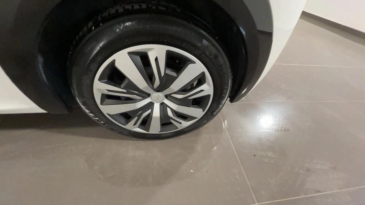 Peugeot 208 motore elettrico 136 CV 5 porte Active