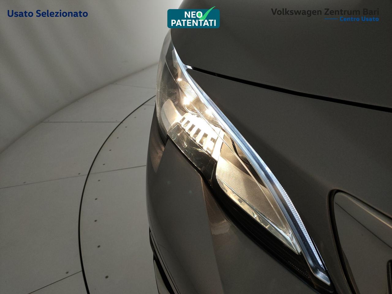 Peugeot 3008 1.5 bluehdi active s&s 130cv eat8