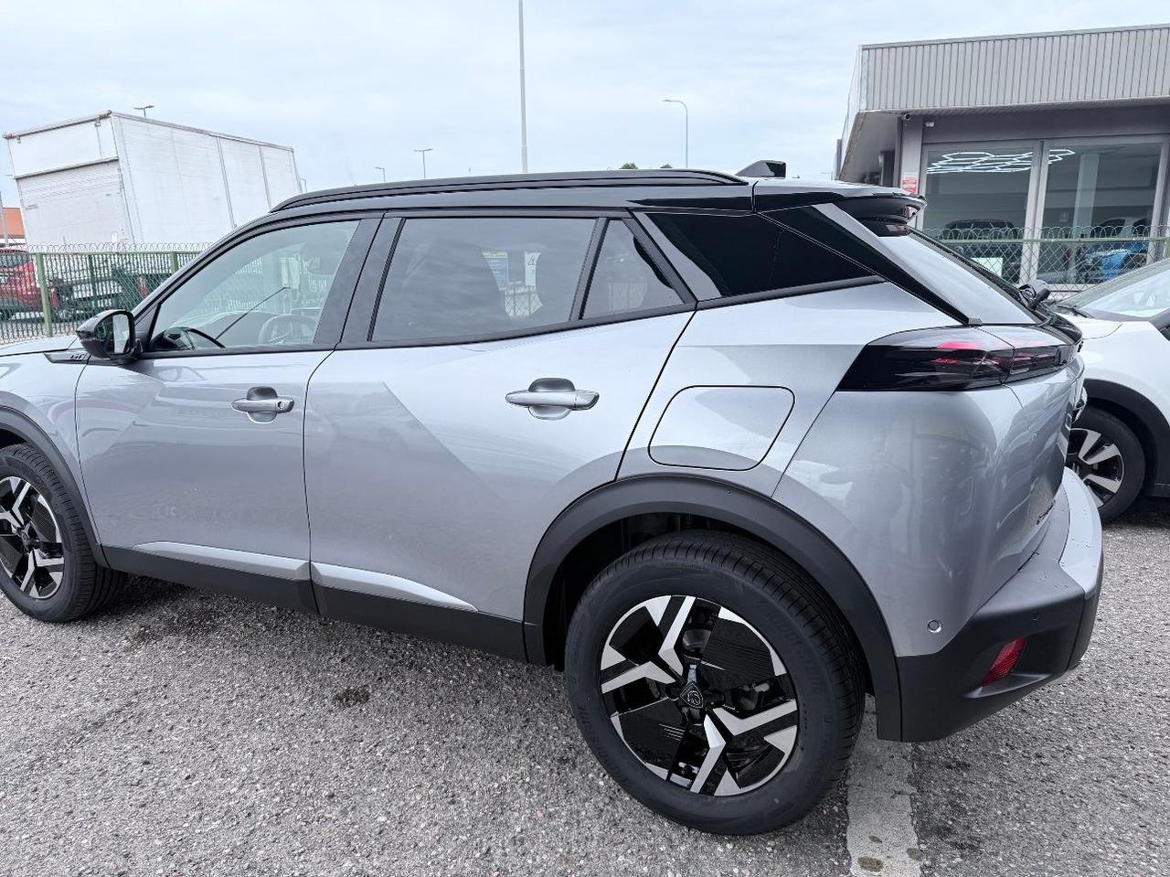 Peugeot 2008 2008 1.2 hybrid GT 145cv e-dcs6