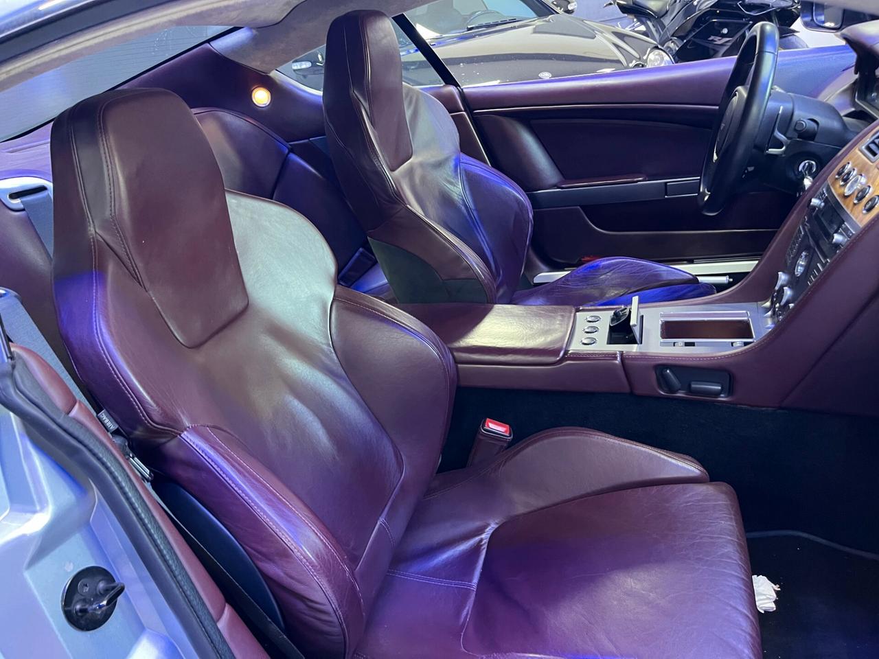 ASTON MARTIN DB9 Coupé Touchtronic
