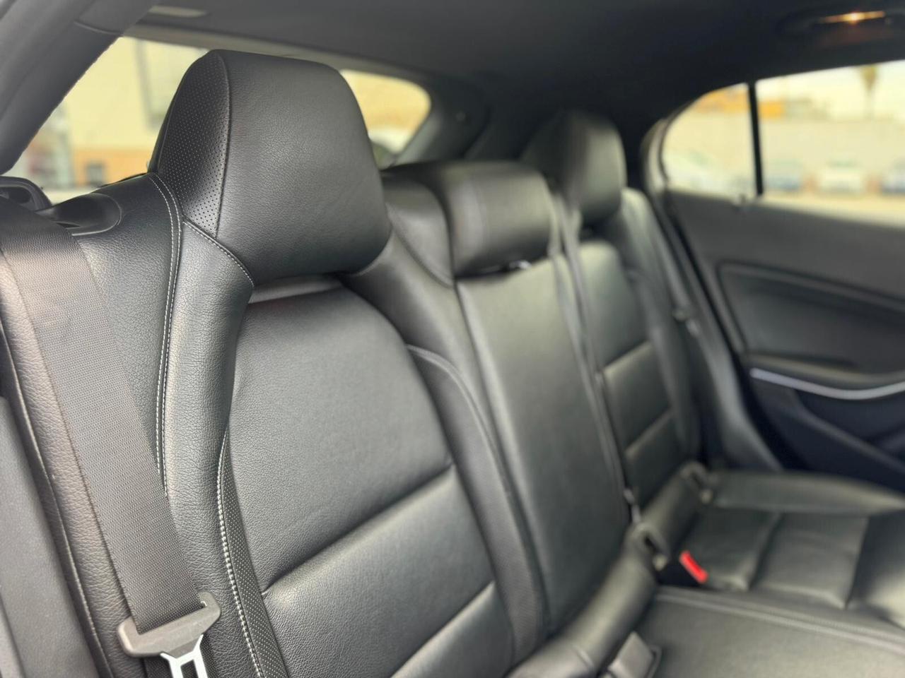 Mercedes-benz GLA 180 d Automatic TETTO APRIBILE