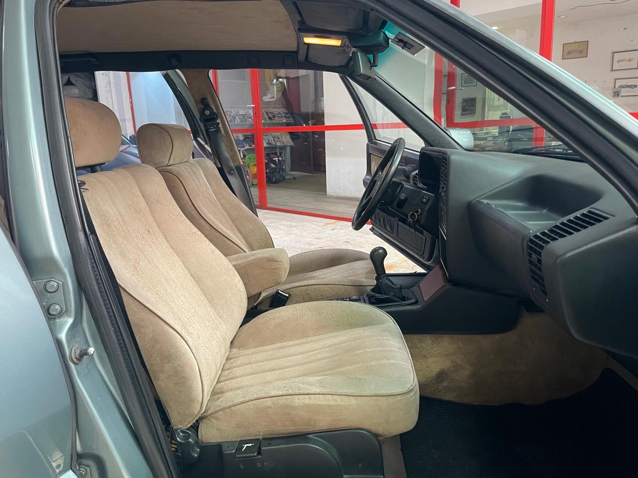 Lancia Thema 2.0 i.e. 16V MOTORE NUOVO!!!