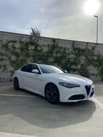 Alfa Romeo Giulia 2.2 Turbodiesel 180 CV Business Sport