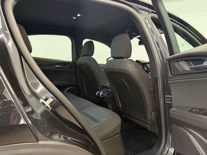 Alfa Romeo Stelvio 2.2 Turbodiesel 160 CV AT8 RWD AUTOCARRO