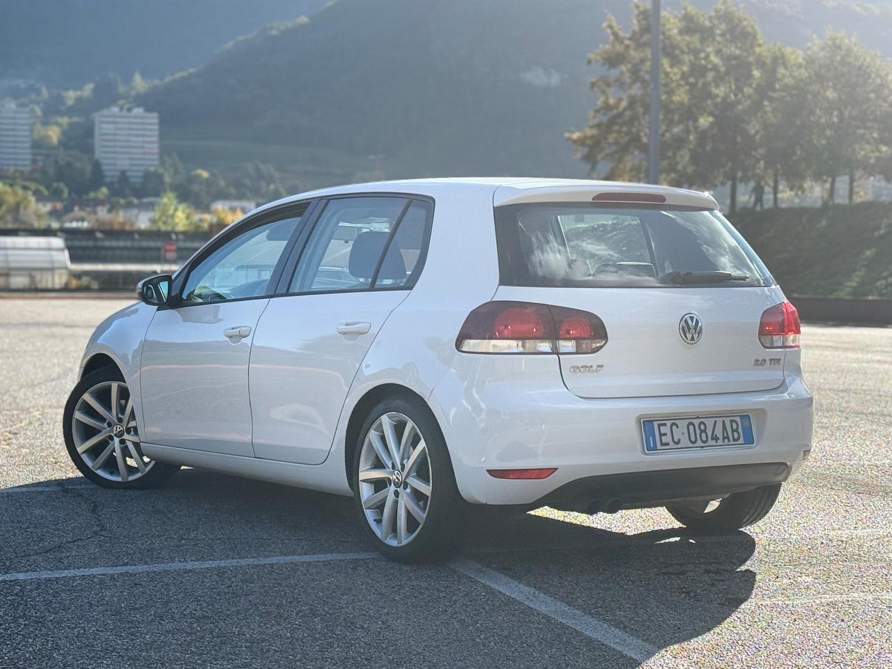 Volkswagen Golf 2.0 TDI 140CV OK NEOPATENTATI
