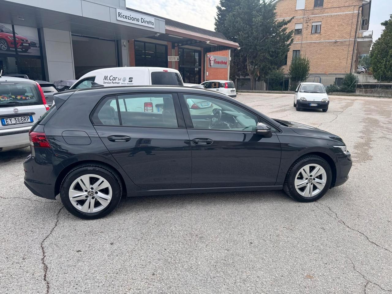 Volkswagen Golf 1.5 TGI DSG Life