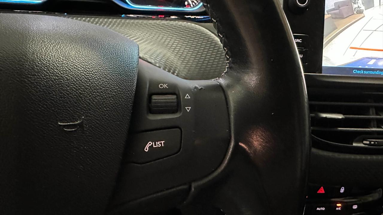 Peugeot 2008 BlueHDi 100 Allure"Bianco effetto perla"