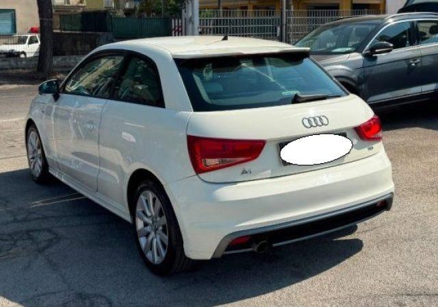 AUDI A1 1.6 TDI 105 CV Ambition