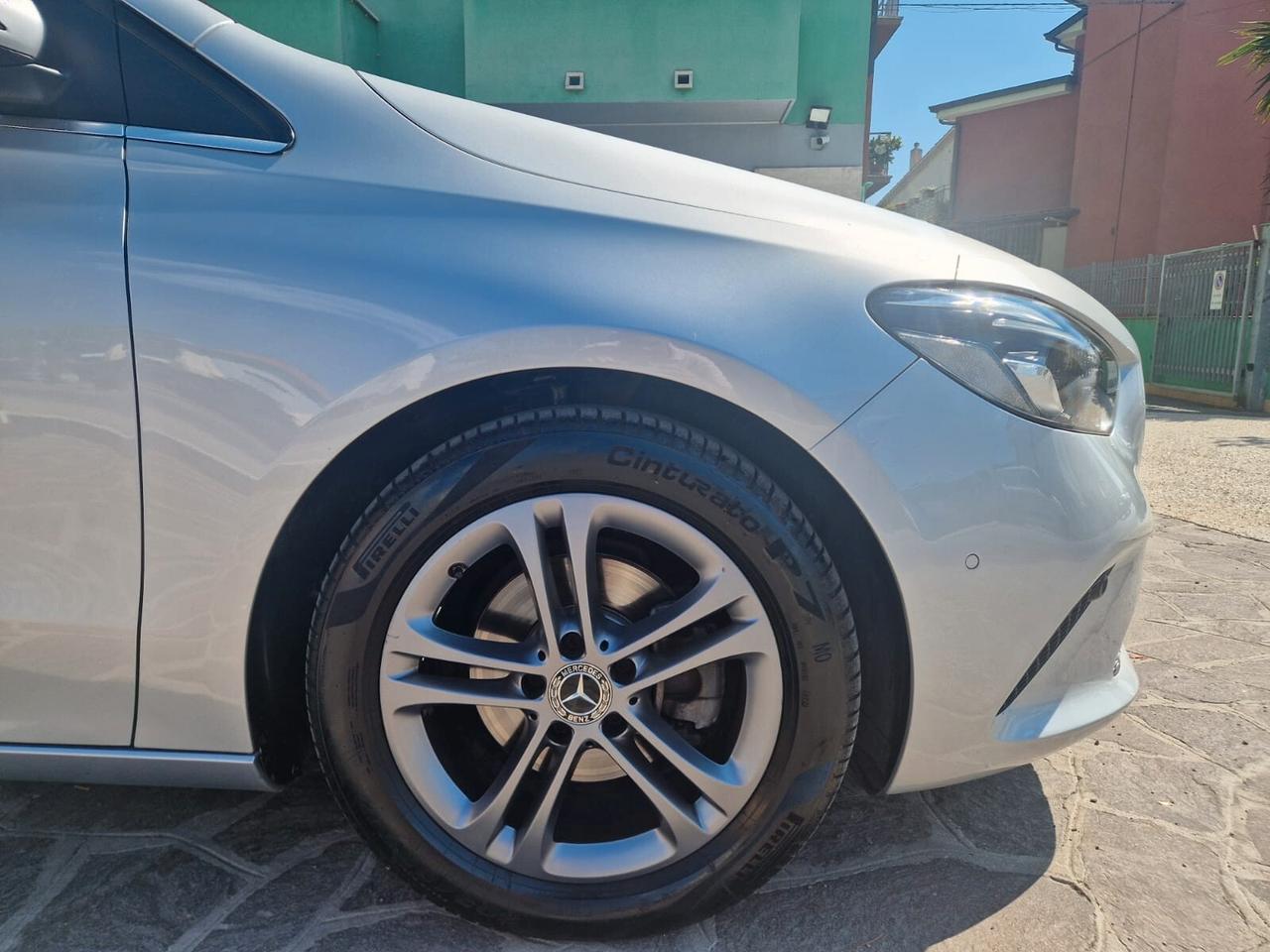 Mercedes-benz B 180 B 180 d Business Extra