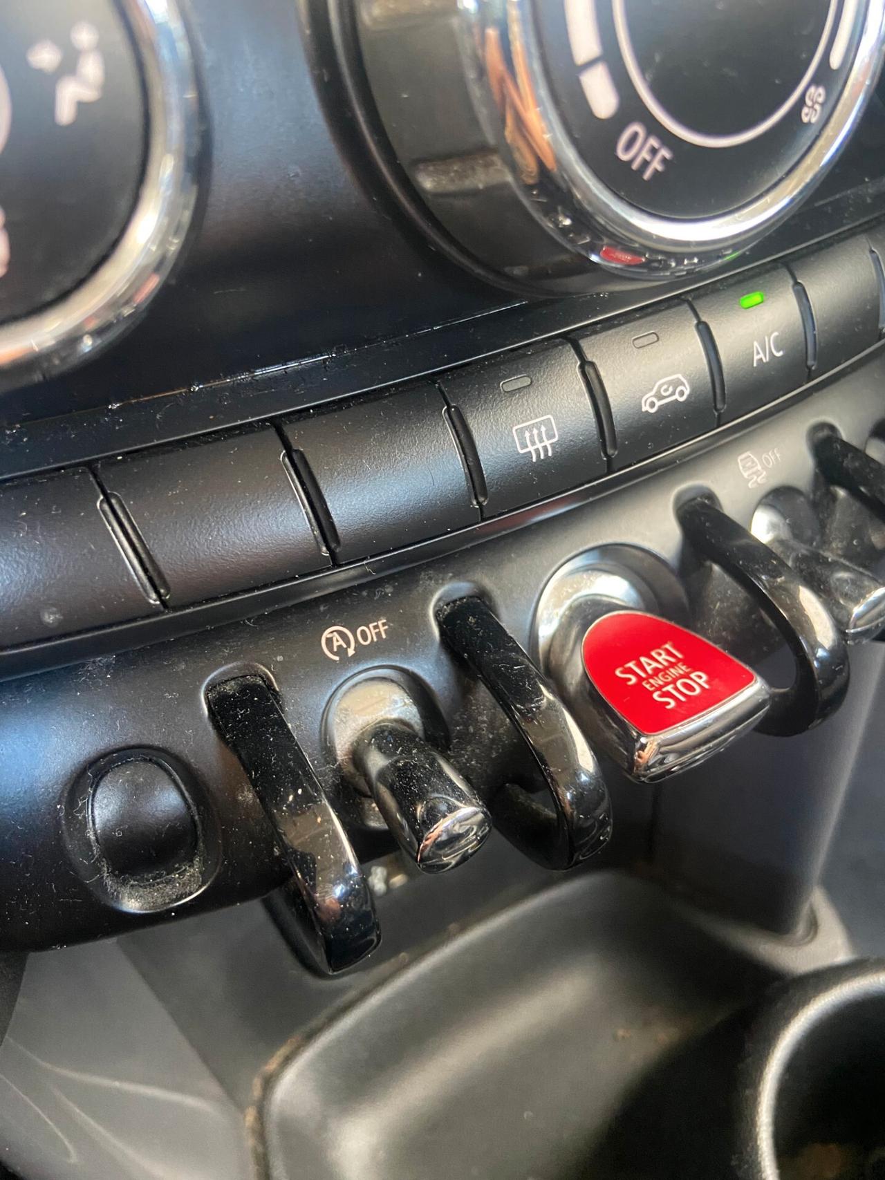 Mini 1.5 Cooper D Hype 95 cv