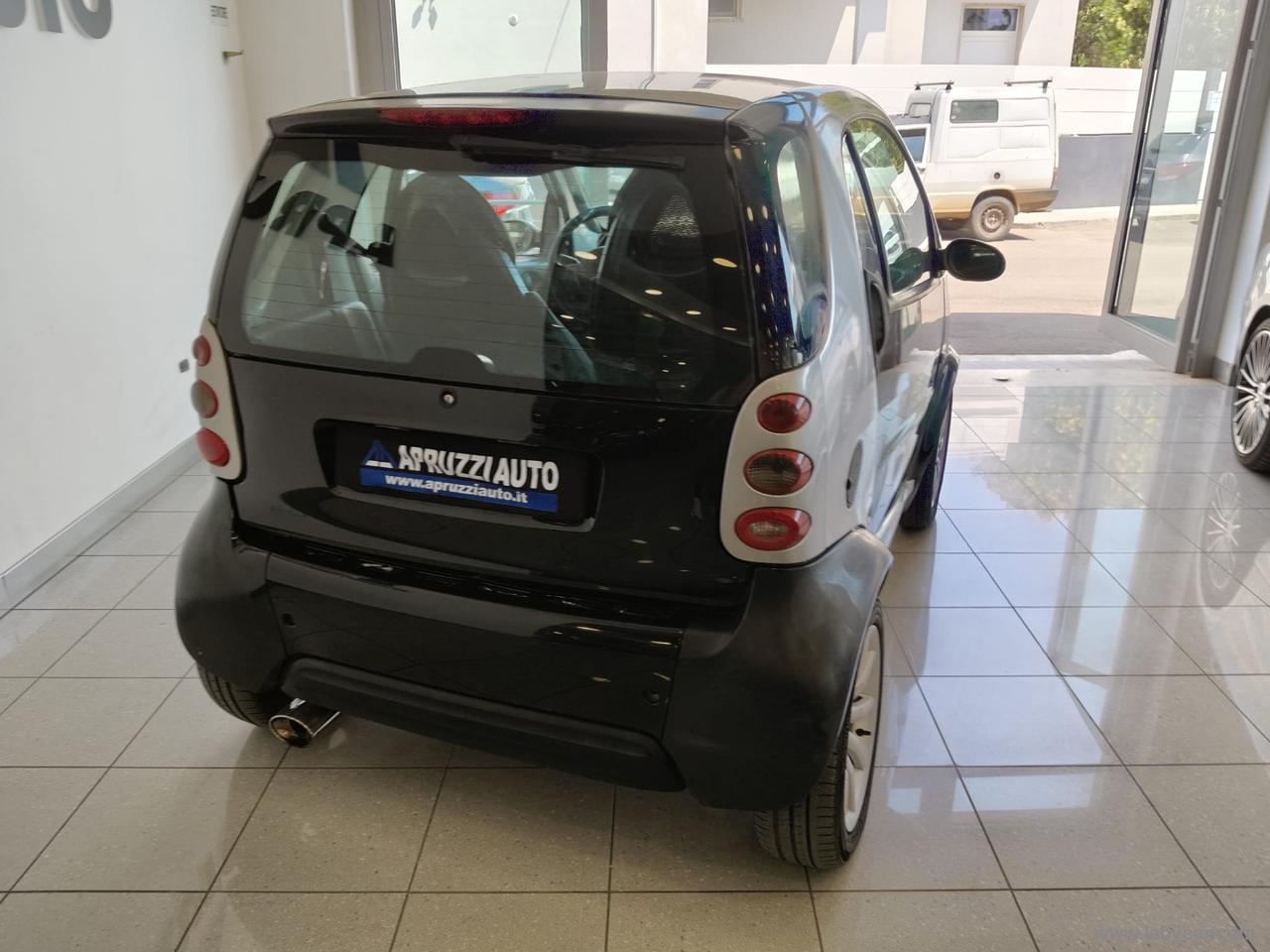 SMART fortwo coupé pure cdi