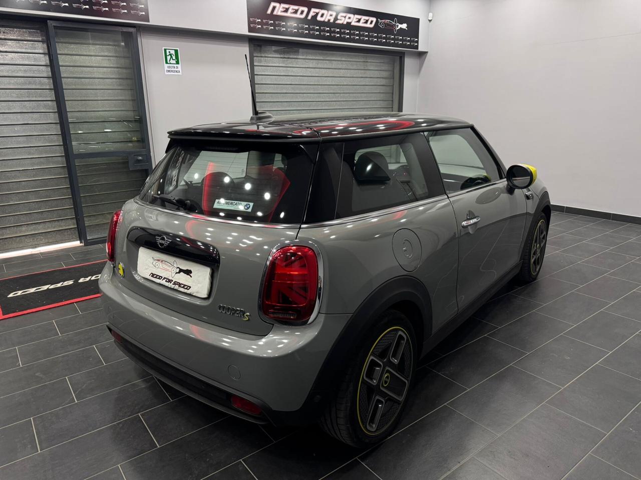 Mini Mini Full Electric Mini Cooper SE Electric