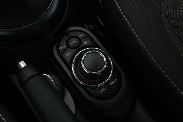 MINI Cooper 1.5 Cooper Essential 5 porte *SCONTO IMMEDIATO*