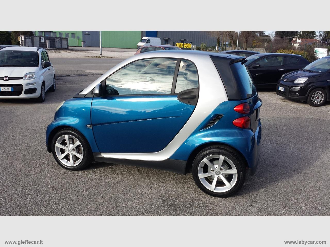 SMART Fortwo 1000 52 kW coupé PULSE