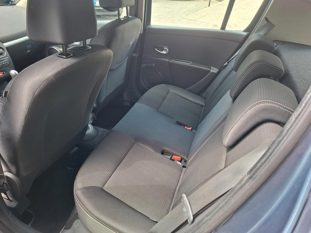 Renault Clio 1.2 16V 5 porte Dynamique NEOPATENTATI