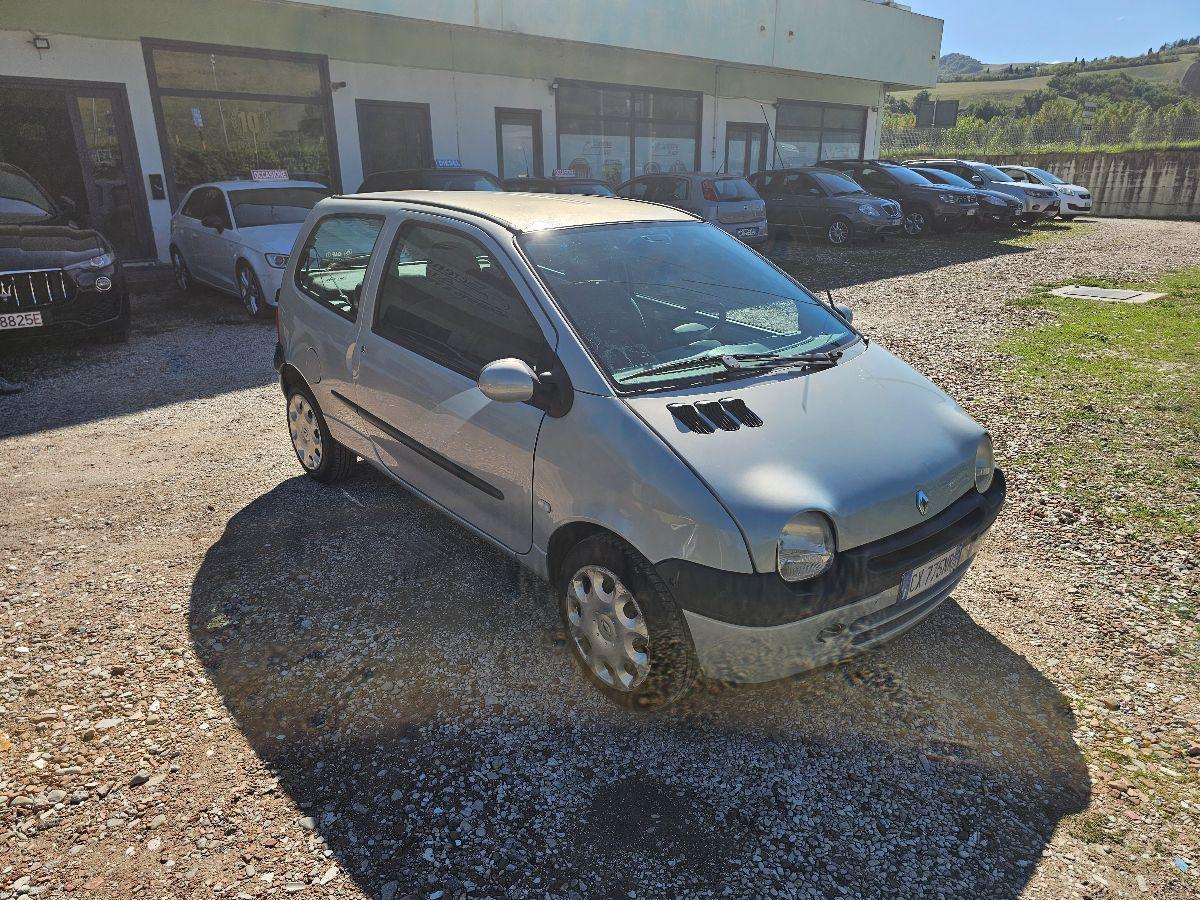 RENAULT TWINGO 1.2 BENZINA 103.000km GARANZIA 12 MESI