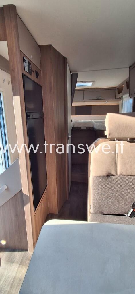 Carado I338 motorhome con letti gemelli