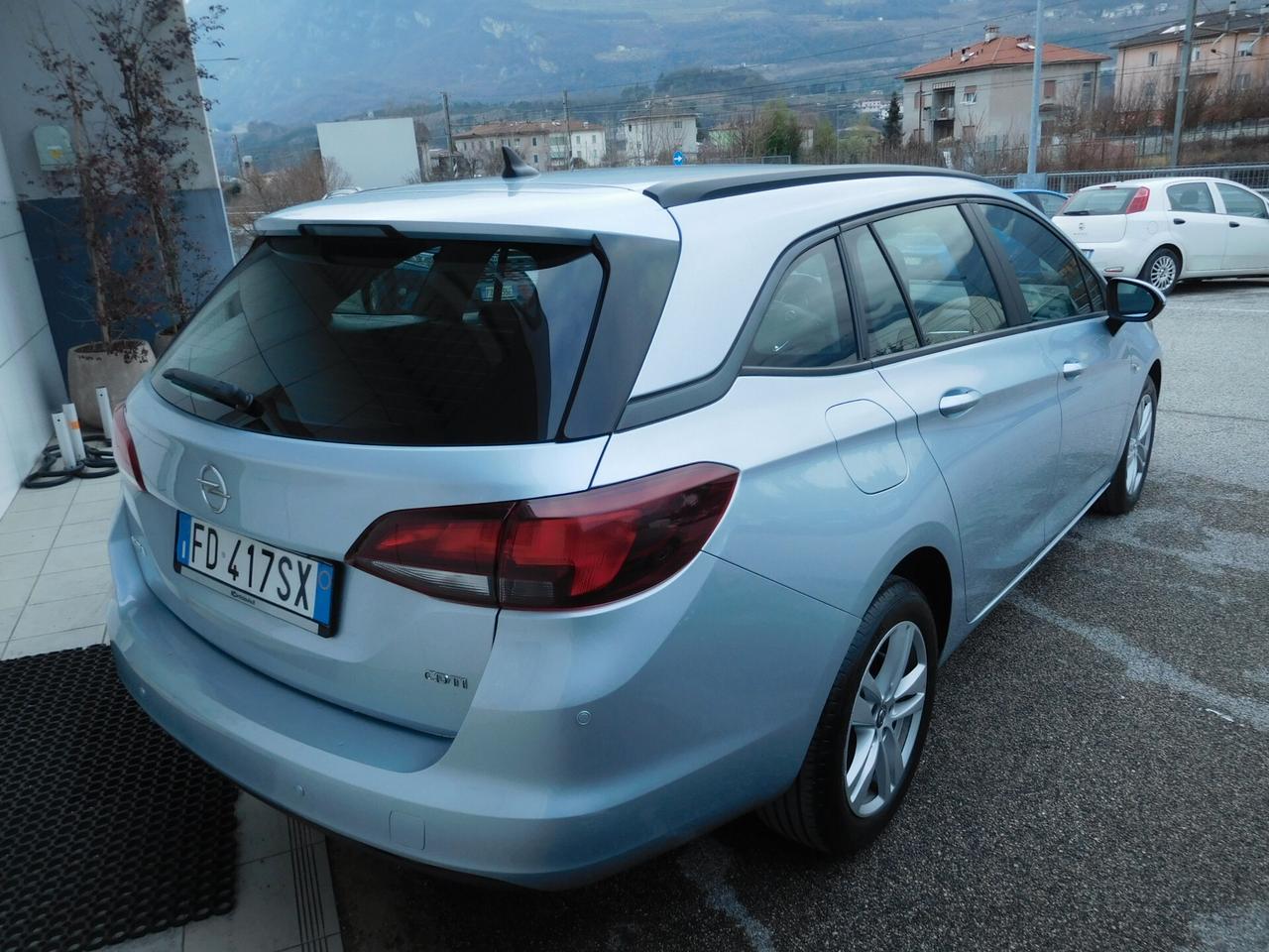 Opel Astra 1.6 CDTi 136CV aut. Sports Tourer Business Premium