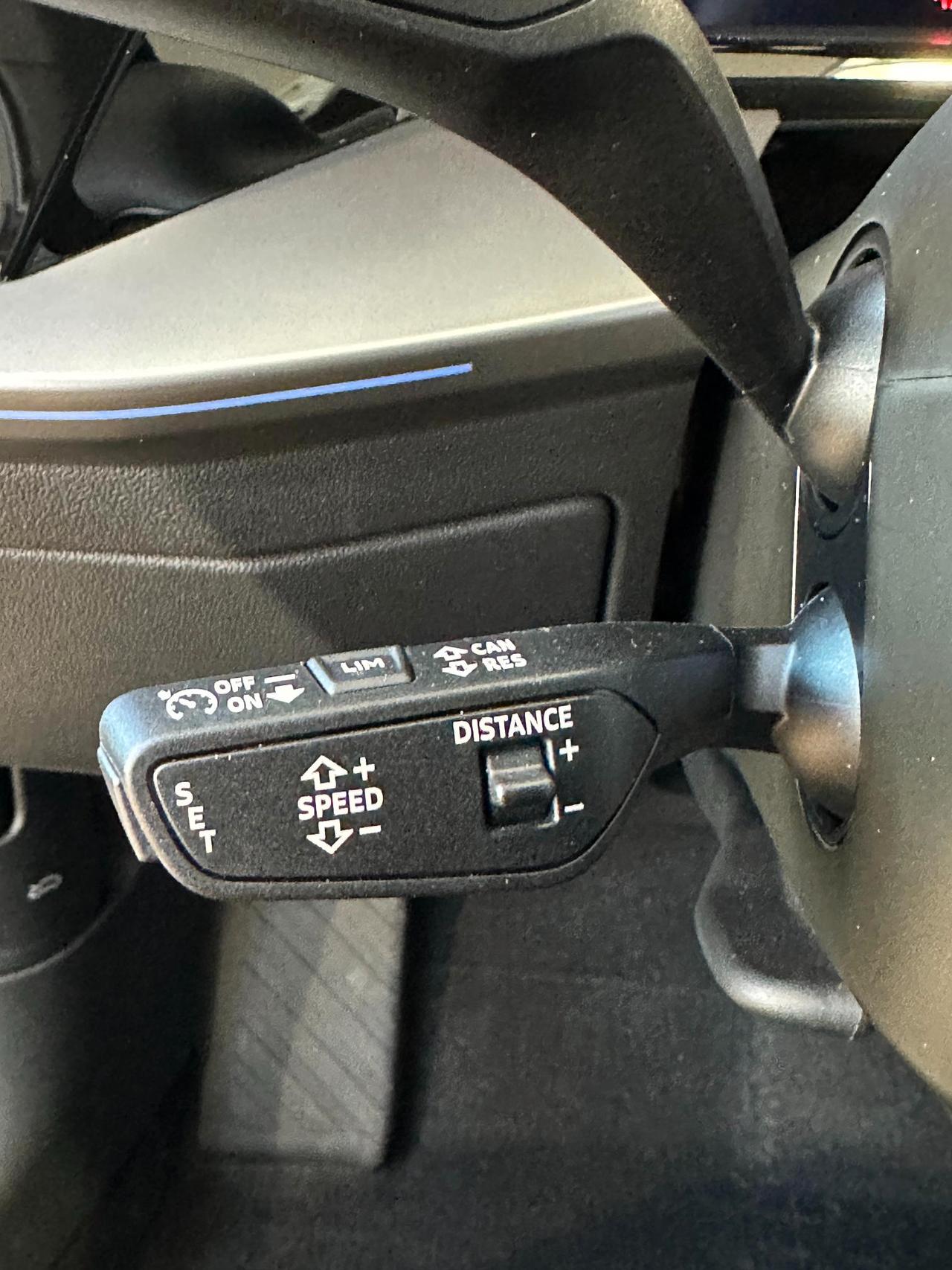 Audi A3 Sportback 35 2.0 tdi Business Advanced s-tronic-Carplay-18"