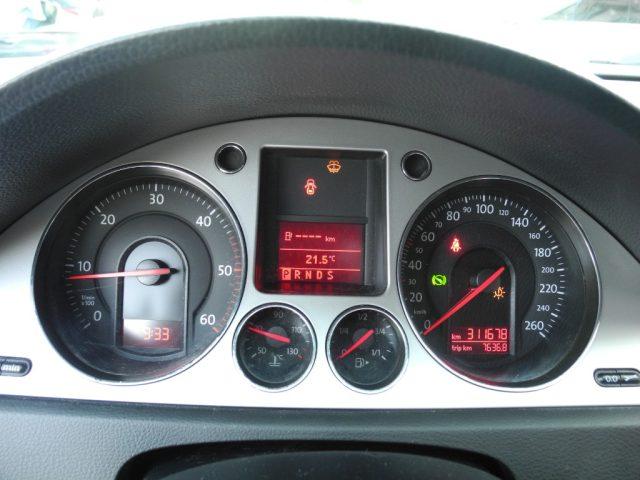 VOLKSWAGEN Passat Variant 2.0 TDI DPF DSG Highline -Ok NEOPAT.- UniPROPRIET.