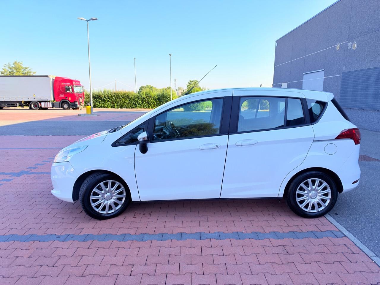 Ford B-Max 1.0 EcoBoost 100 CV Business Titanium