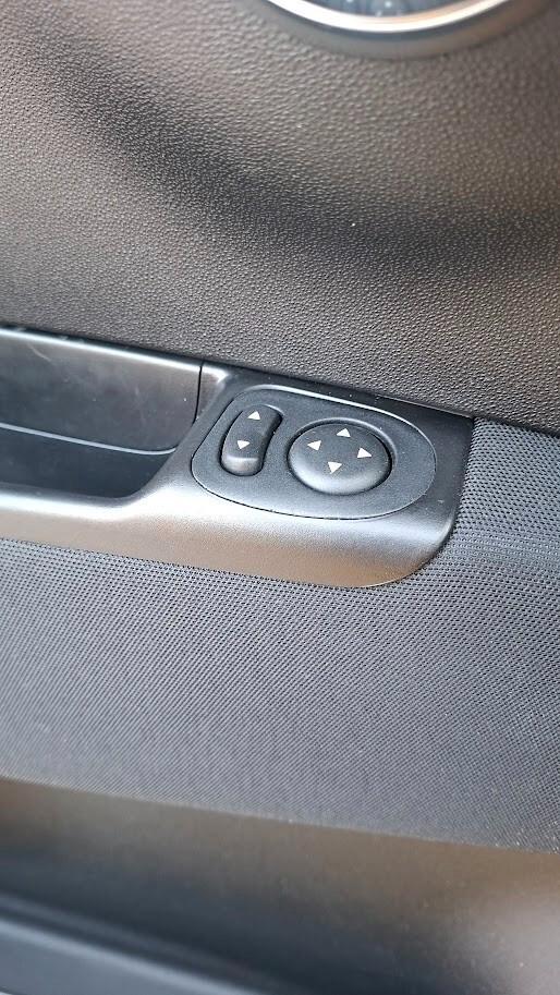 Abarth 595 1.4 Turbo T-Jet 165 CV con tetto apribile