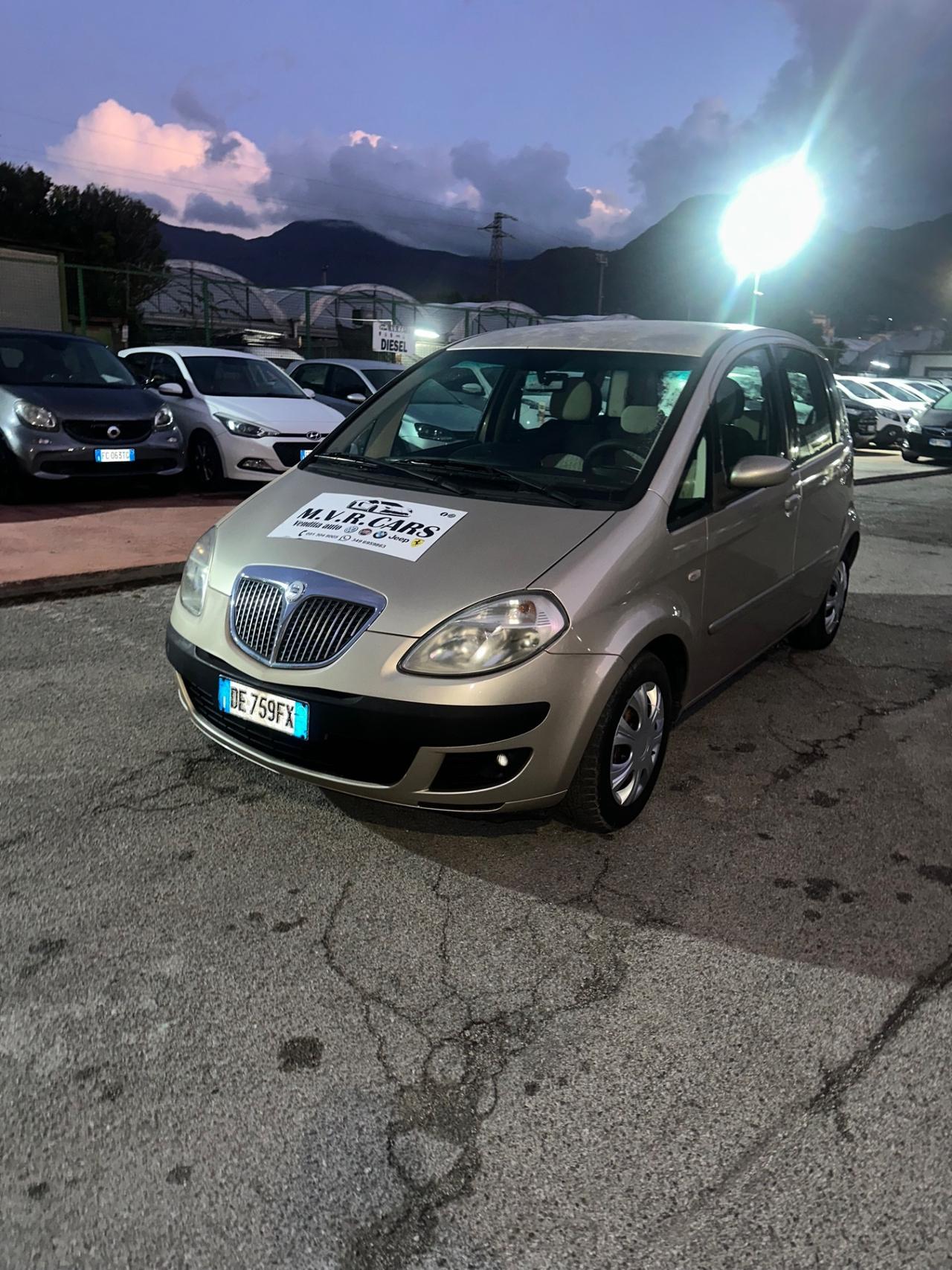 Lancia MUSA 1.4 16V Platino Plus