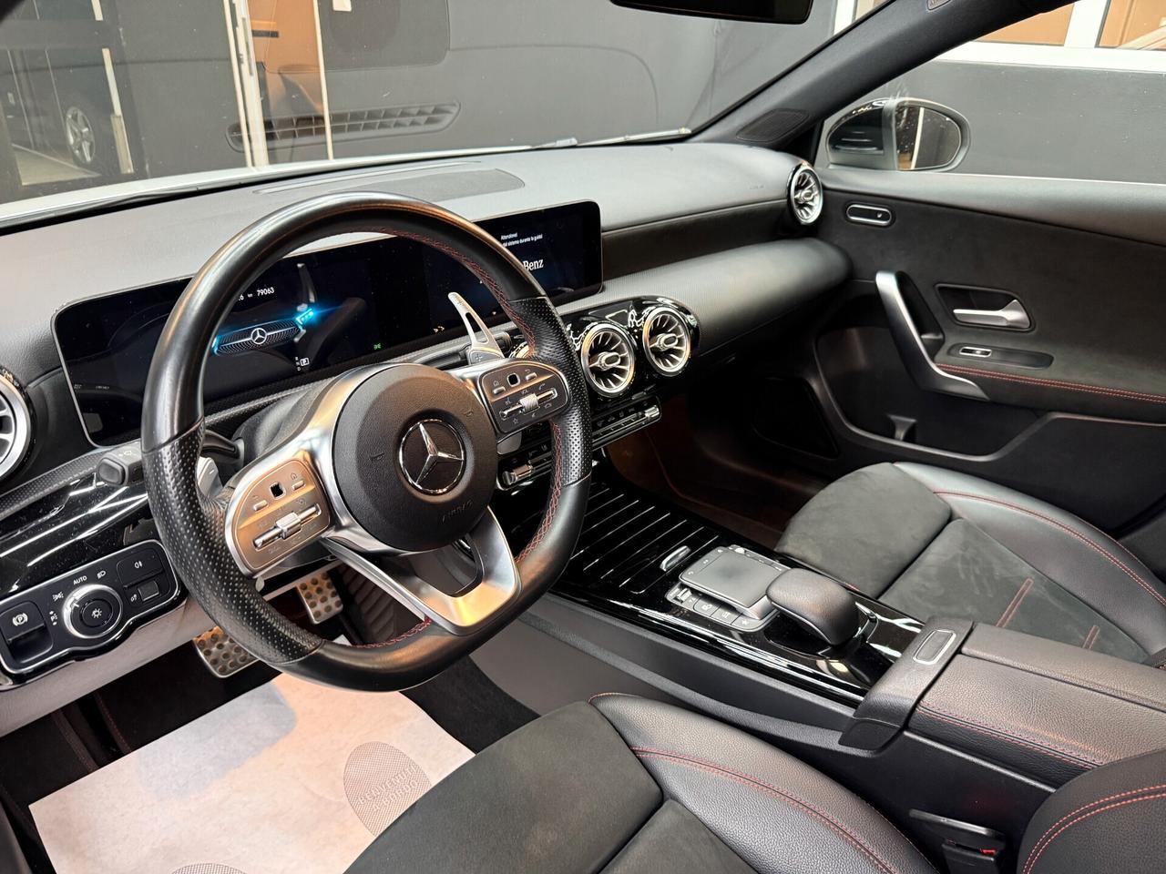 Mercedes Classe A 180d 1.5 116CV Premium AMG