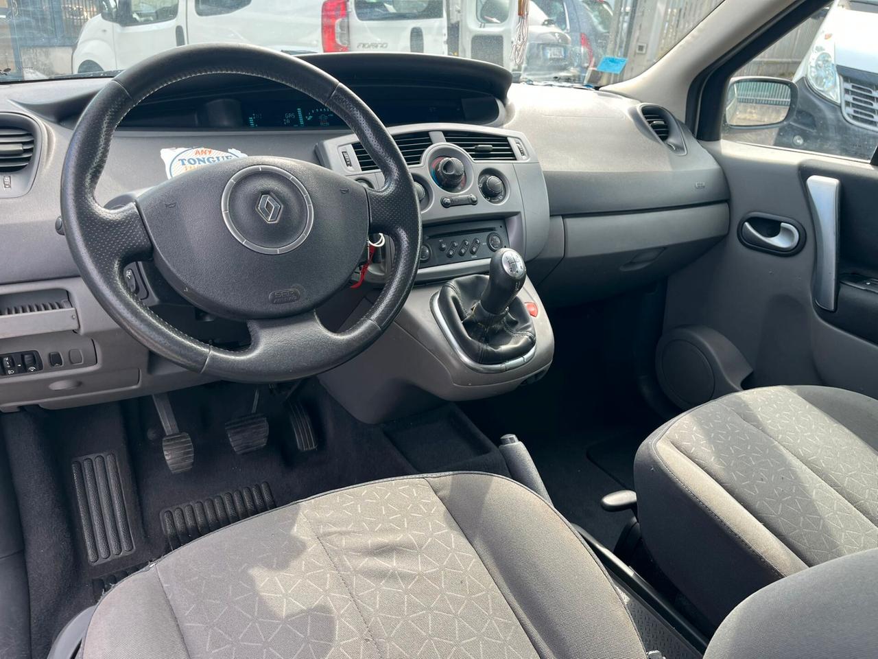 Renault Scénic 1.6 16V GPL