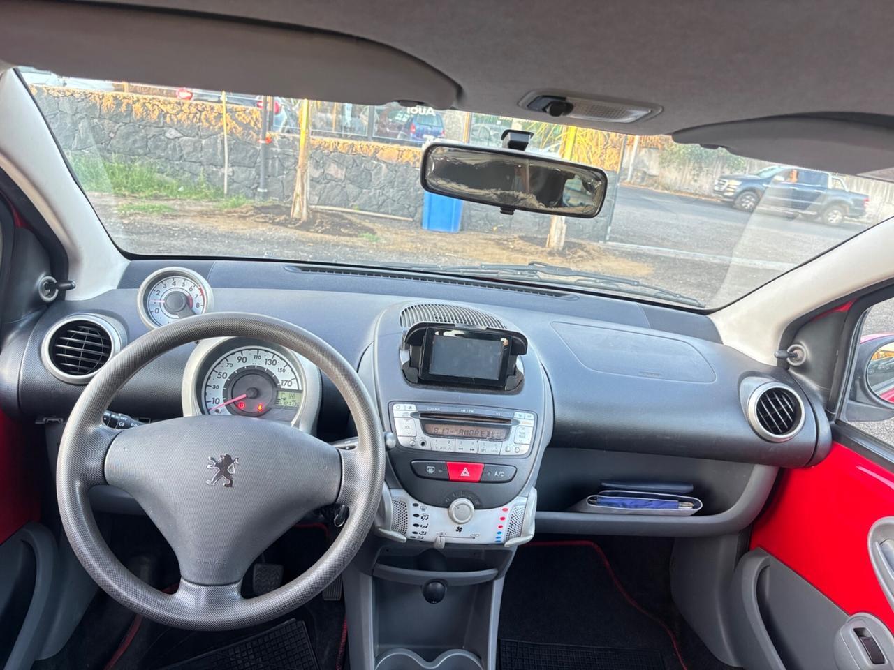 Peugeot 107 1.0 68CV 5p. Sweet Years